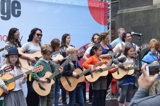 guitar lessons for children Edinburgh